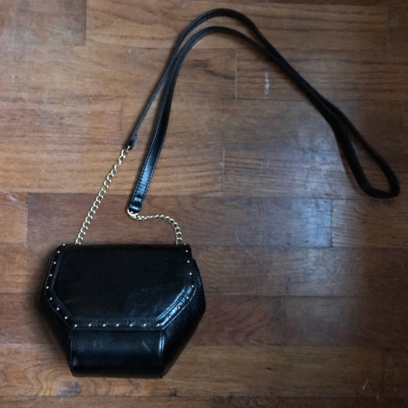 HOBO Handbags - NWOT HOBO International Black Leather Crossbody